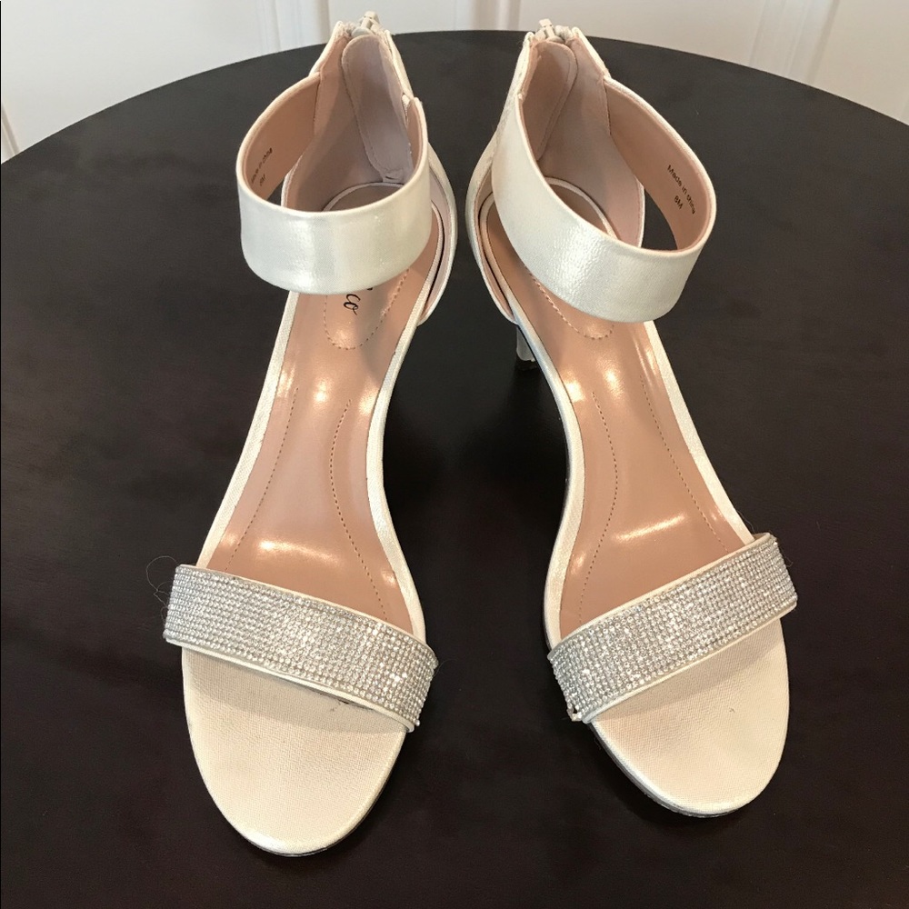 Style and Co size 8 shoes (champagne color)